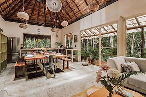 Casa Arkaana Eco Retreat