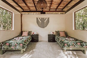 Casa Arkaana Eco Retreat