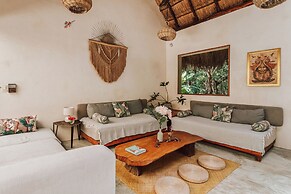 Casa Arkaana Eco Retreat