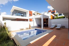 Villa Terracota by Acasadascasas