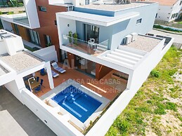 Villa Terracota by Acasadascasas