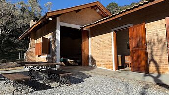 Espetacular casa em Gonçalves - MG 2