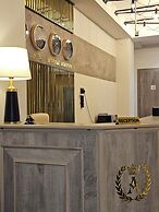 Old Avenue Hotel