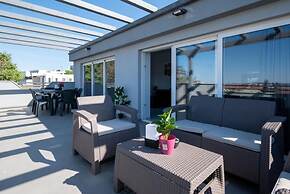 Panoramic View Apartment ILM