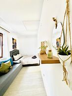 Affordable 4BR Apt Walk to FAC Platz