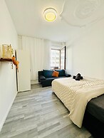 Affordable 4BR Apt Walk to FAC Platz