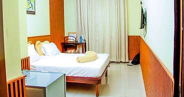 Mirton Hotel
