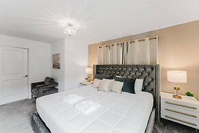 Dream 5Bd Storeylake Close to Disney