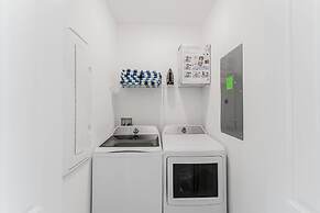 Dream 5Bd Storeylake Close to Disney