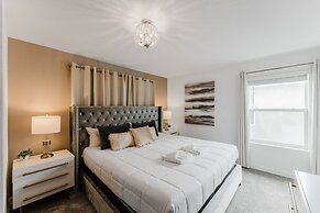 Dream 5Bd Storeylake Close to Disney