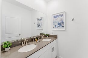 Dream 5Bd Storeylake Close to Disney