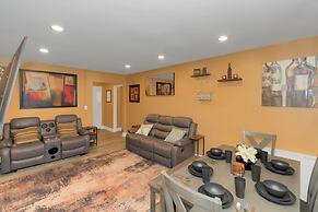 Spacious 3BR DTWN Condo with Pool