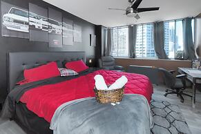 Spacious 3BR DTWN Condo with Pool