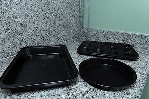 Spacious 3BR DTWN Condo with Pool