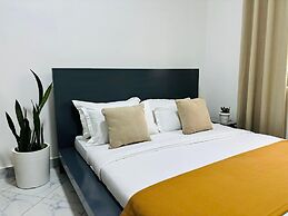 Dutus ApartHotel Entebbe