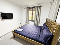 Dutus ApartHotel Entebbe