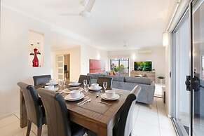 Zen Saltwater Retreat Balcony Pool Seaview