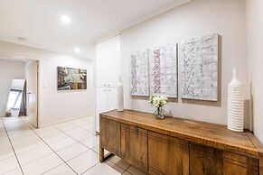 Zen Saltwater Retreat Balcony Pool Seaview