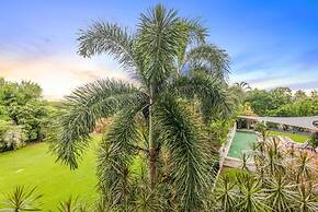 Zen Saltwater Retreat Balcony Pool Seaview
