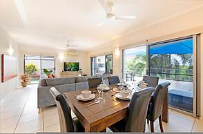 Zen Saltwater Retreat Balcony Pool Seaview