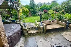 Quaint and Cosy Cottage - Manchester