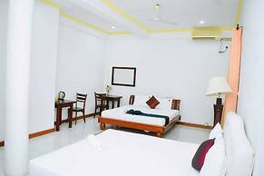 Hotel Sobana Lake Front