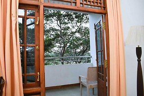 Hotel Sobana Lake Front