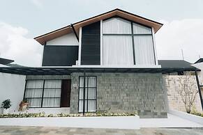 Beverly Hill Mountain View Villa 8BR