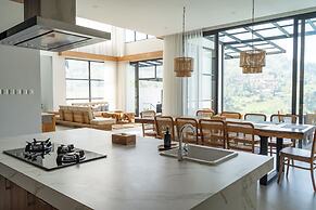 Beverly Hill Mountain View Villa 8BR