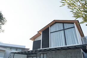 Beverly Hill Mountain View Villa 8BR