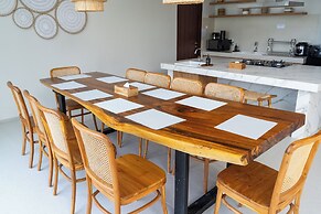 Beverly Hill Mountain View Villa 8BR