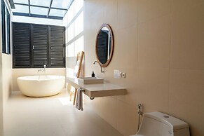 Beverly Hill Mountain View Villa 8BR