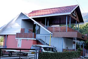 Bougainvillea Homestay Munnar