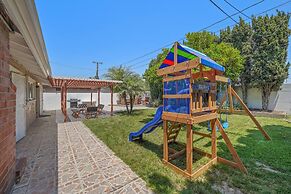 5 BR Jacuzzi 12 Mins to Disney Knotts Beach