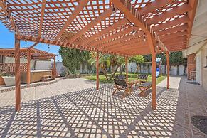 5 BR Jacuzzi Disney Knotts Beach