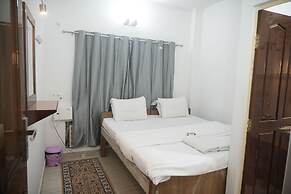 Varanasi Rest House