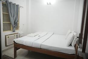 Varanasi Rest House
