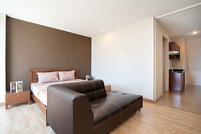 181 Ekkamai Apartment