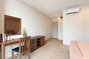 181 Ekkamai Apartment