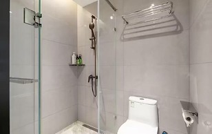 He yue feng bo hotel