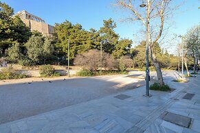 Acropolis Loom Suite