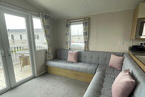 Sleeps 8-sea View-pets-pool-parking