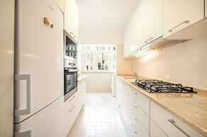 Blue Tide - Two Bedroom Apartment