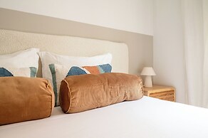 Blue Tide - Two Bedroom Apartment