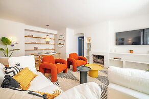 Blue Tide - Two Bedroom Apartment