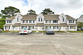 Pool Access & Balcony: Condo in Myrtle Beach!