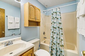 Pool Access & Balcony: Condo in Myrtle Beach!