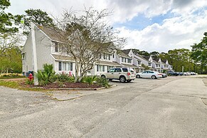 Pool Access & Balcony: Condo in Myrtle Beach!