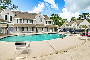 Pool Access & Balcony: Condo in Myrtle Beach!