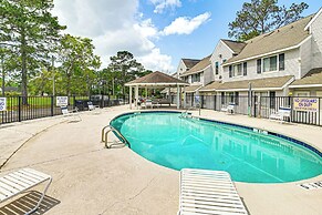 Pool Access & Balcony: Condo in Myrtle Beach!